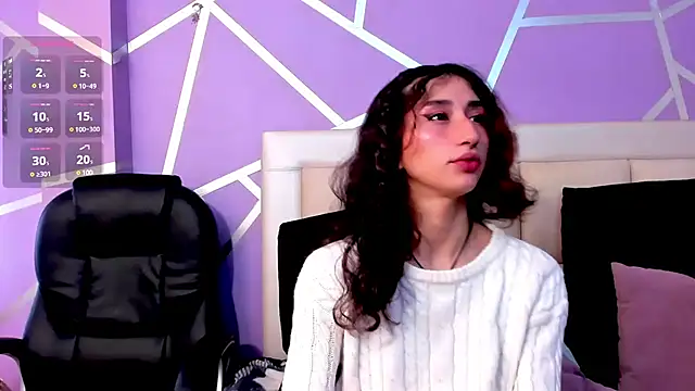 Queenjenn   online show from 02-03-25, 01:19