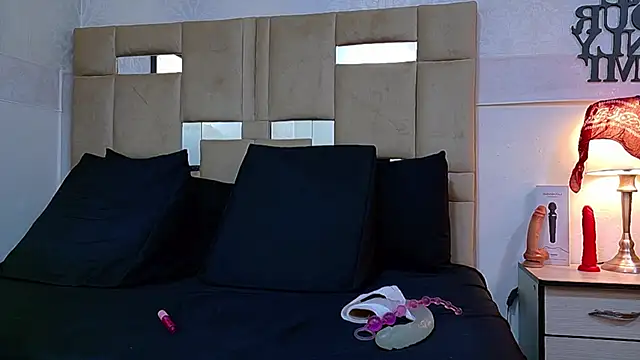 Queenjenn   online show from 03-29-26, 08:10