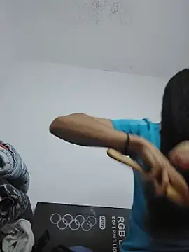 Queenjenn   online show from 05-13-26, 04:52