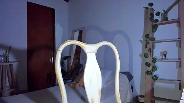 emillyhills online show from 02-09-26, 01:36