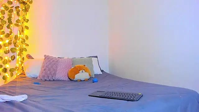 emillyhills online show from 02-05-25, 06:45