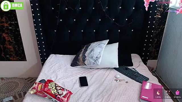 SarayMoorex  online show from 12-21-25, 05:25