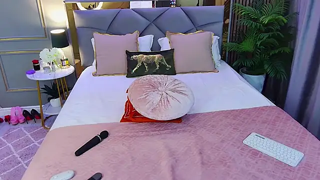 AvaCristal online show from 02-08-26, 09:12