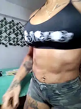 Snapshot of Alison_fitness chatting on 04-25-26, 01:41 Alison fitness online show from 04-25-26, 01:41