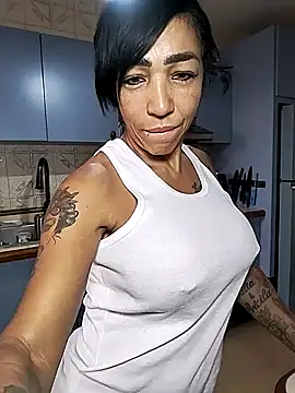 Alison fitness online show from 09-28-25, 02:24