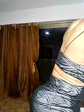 Alison fitness online show from 11-30-25, 02:01