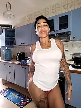 Alison fitness online show from 11-29-25, 11:10