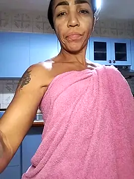 Alison fitness online show from 10-18-25, 12:23