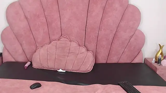 Candy Bony online show from 05-29-26, 12:44