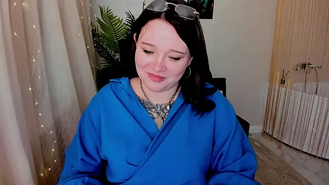 MoonLghte online show from 03-13-25, 01:32