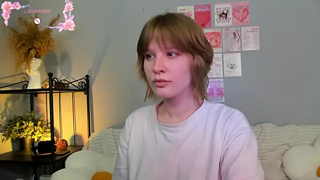 Snapshot of EvaStevs chatting on 03-09-25, 03:54 EvaStevs online show from 03-09-25, 03:54
