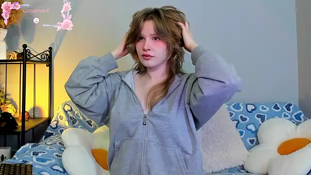 Snapshot of EvaStevs chatting on 02-22-25, 07:03 EvaStevs online show from 02-22-25, 07:03