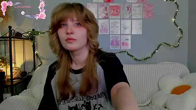 Snapshot of EvaStevs chatting on 03-20-25, 09:56 EvaStevs online show from 03-20-25, 09:56