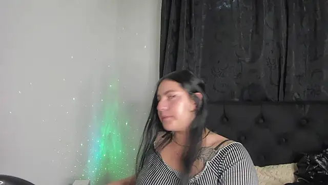 jenifer  power10 online show from 11-06-25, 08:24