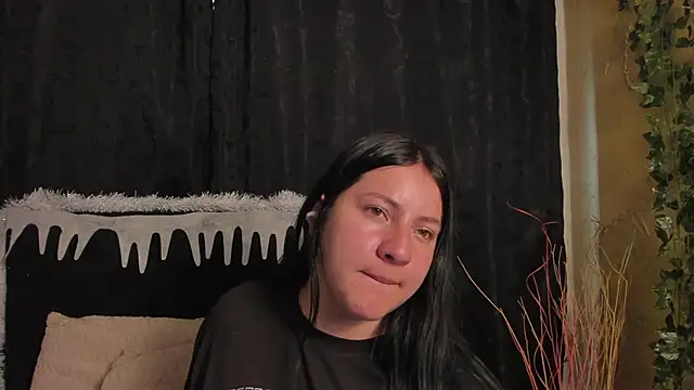 jenifer  power10 online show from 11-26-25, 07:25