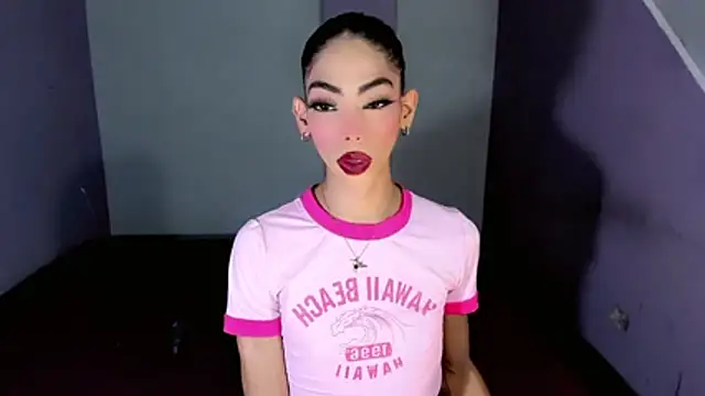 Snapshot of Luna_and_valery chatting on 03-31-26, 07:49 Luna and valery online show from 03-31-26, 07:49