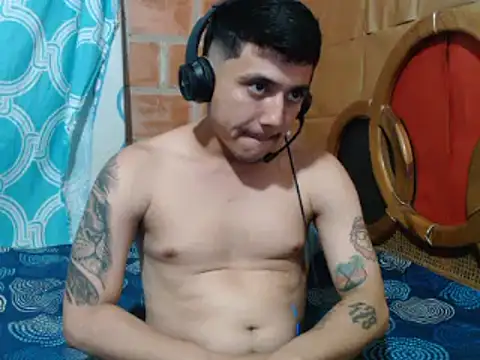 Snapshot of Horny_dirty_boy chatting on 12-06-24, 11:30 Horny dirty boy online show from 12-06-24, 11:30