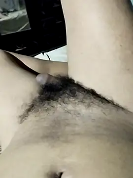 Snapshot of lopezerix1 chatting on 09-13-25, 12:10 lopezerix1 online show from 09-13-25, 12:10