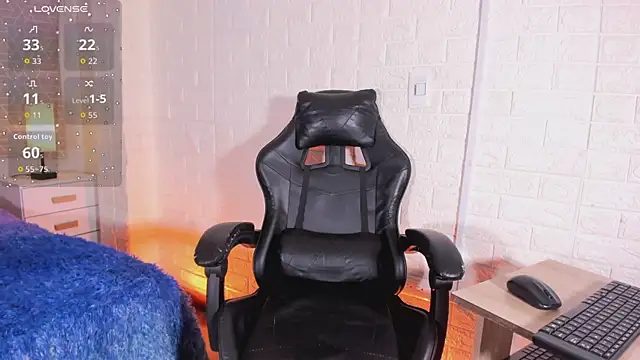 sweet kitty0110 online show from 04-01-26, 09:12