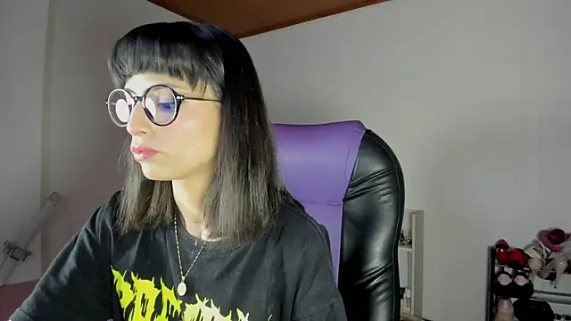 aiko mori online show from 09-08-25, 08:19