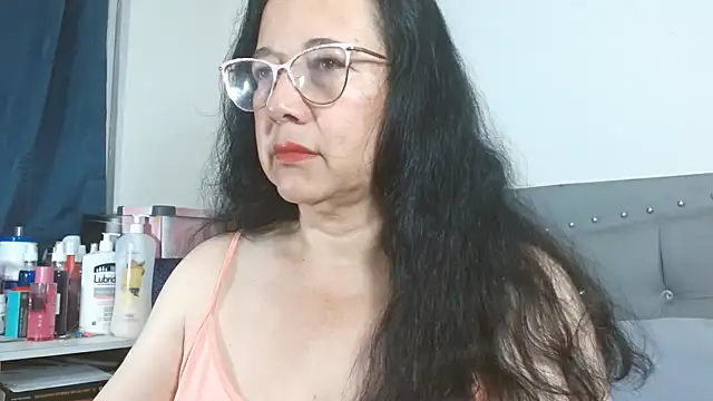 Snapshot of maturepriscila chatting on 01-06-26, 11:47 maturepriscila online show from 01-06-26, 11:47