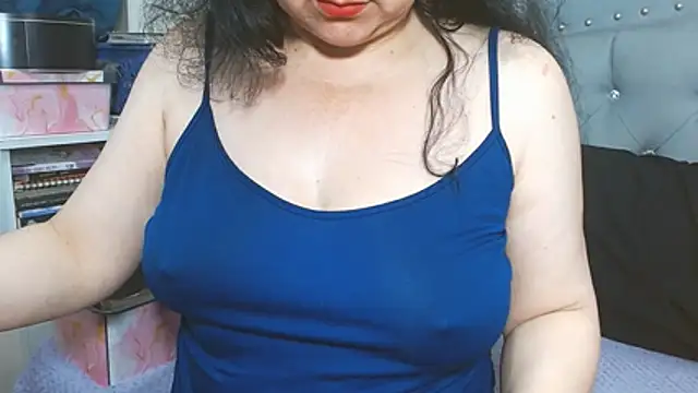 Snapshot of maturepriscila chatting on 05-21-26, 01:19 maturepriscila online show from 05-21-26, 01:19