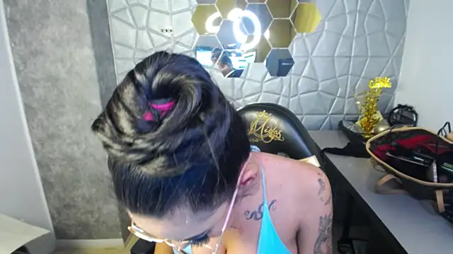 Tiffanny online show from 03-08-25, 03:35