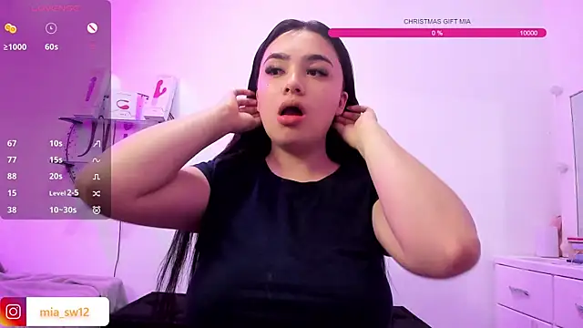 mia johns  online show from 12-21-25, 05:09