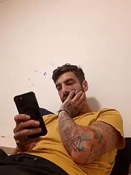 Italian69am online show from 09-28-25, 07:04