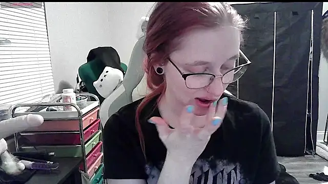LilyFoxxx online show from 01-08-25, 01:53