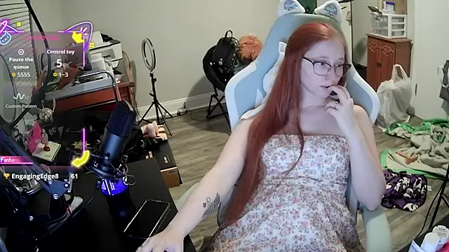 LilyFoxxx online show from 09-24-25, 03:24