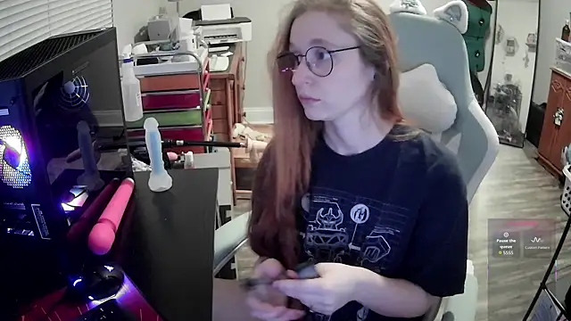 LilyFoxxx online show from 02-18-26, 06:22