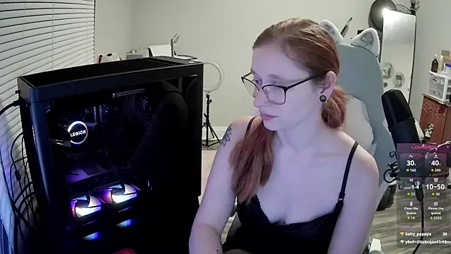 LilyFoxxx online show from 10-20-25, 03:19