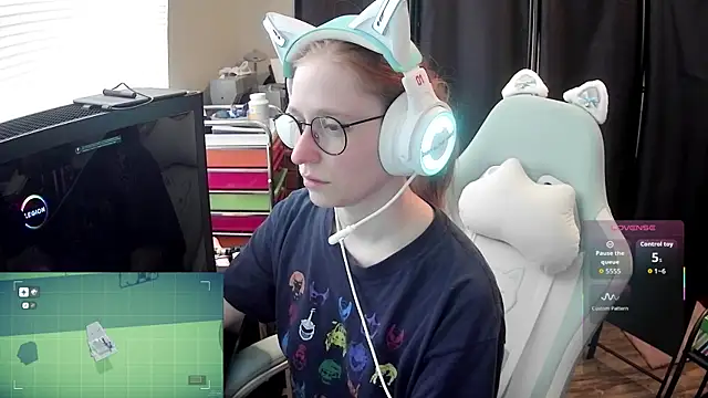 LilyFoxxx online show from 06-07-26, 08:36