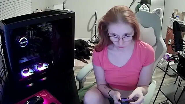 LilyFoxxx online show from 11-07-25, 04:17