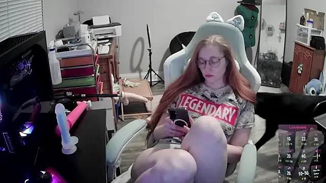 LilyFoxxx online show from 02-15-26, 06:58