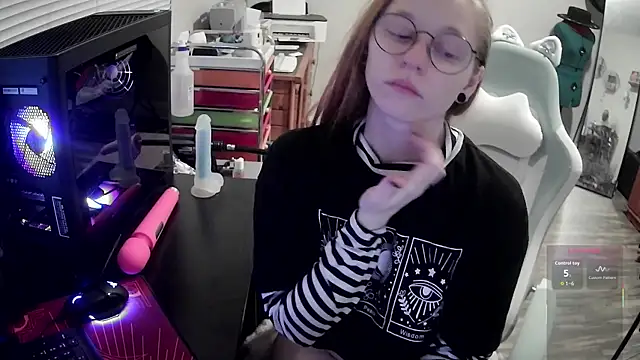 LilyFoxxx online show from 02-23-26, 06:14