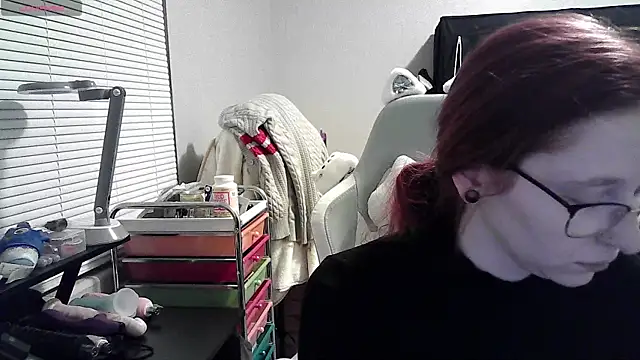 LilyFoxxx online show from 01-22-25, 04:55