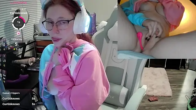 LilyFoxxx online show from 02-02-25, 07:52