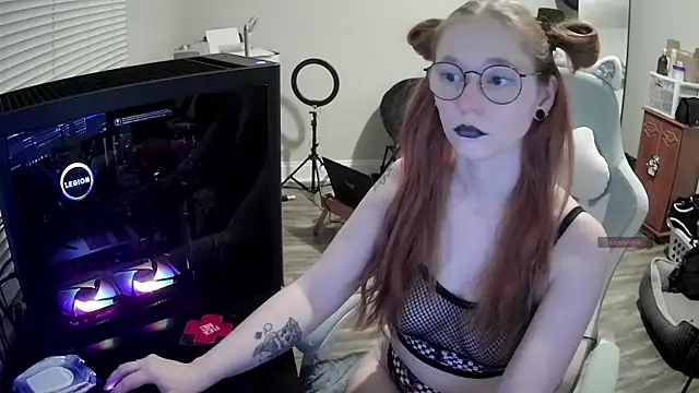 LilyFoxxx online show from 01-14-26, 06:06