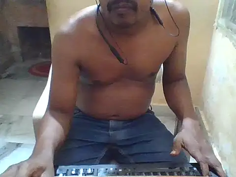 Snapshot of Telugu-Modda6 chatting on 10-15-25, 09:12 Telugu-Modda6 online show from 10-15-25, 09:12