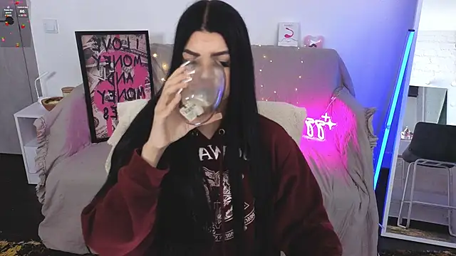 Tiffany lab online show from 10-08-25, 08:27