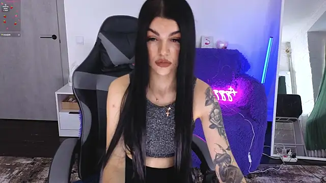 Tiffany lab online show from 11-23-25, 10:58