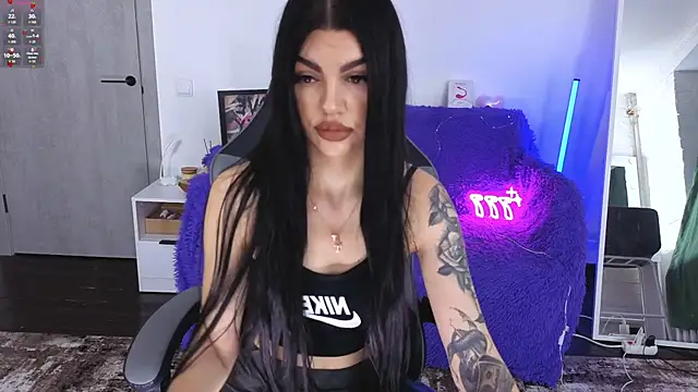 Tiffany lab online show from 11-30-25, 09:43