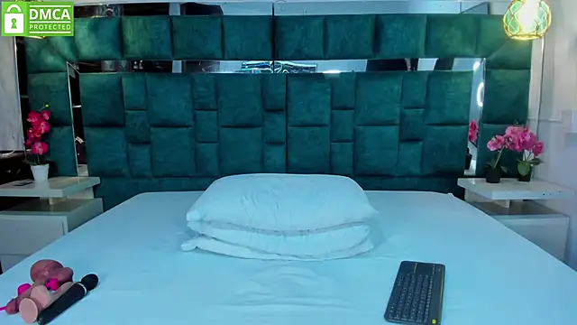 valtira nova online show from 10-09-25, 07:14