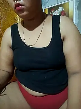 Snapshot of Super-Couple chatting on 04-30-26, 01:34 Super-Couple online show from 04-30-26, 01:34