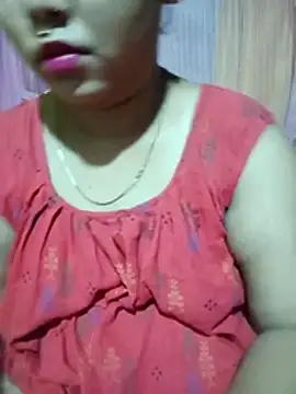 Snapshot of Super-Couple chatting on 04-23-26, 01:02 Super-Couple online show from 04-23-26, 01:02