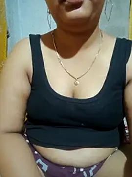 Snapshot of Super-Couple chatting on 04-17-26, 02:31 Super-Couple online show from 04-17-26, 02:31
