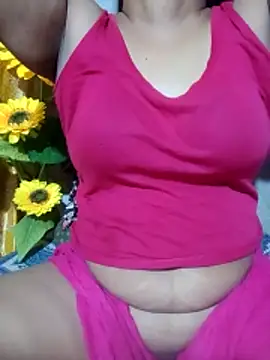 Snapshot of Super-Couple chatting on 05-23-26, 12:20 Super-Couple online show from 05-23-26, 12:20