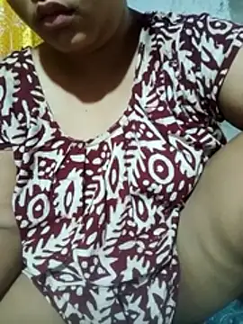 Snapshot of Super-Couple chatting on 05-24-26, 02:22 Super-Couple online show from 05-24-26, 02:22
